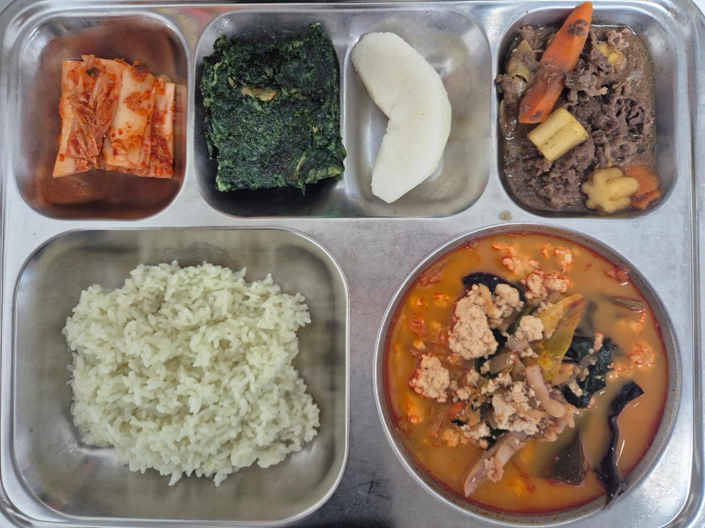 12월19일 식단(클로렐라쌀밥,짬뽕순두부,불고기분모자볶음,파래전,배추김치,친환경배) 사진